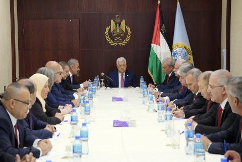 الرئيس عباس يدعو الحكومة الجديدة إلى تقديم تسهيلات للقطاع الخاص