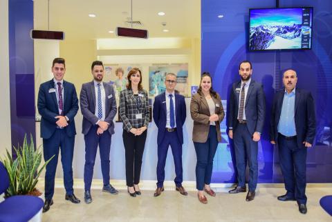 البنك العربي يُعيد افتتاح فرع بيرزيت بحلته الجديدة