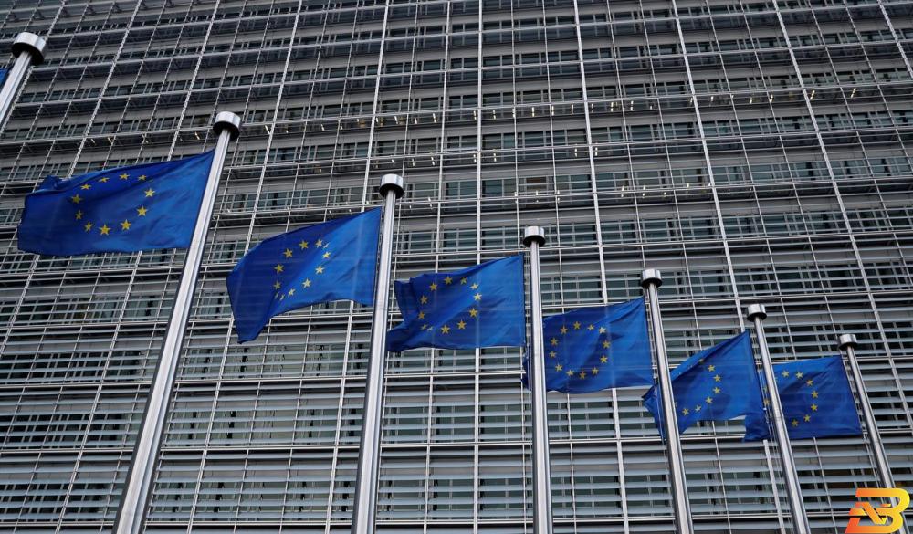 الاتحاد الأوروبي يتبني قائمة سوداء جديدة للملاذات الضريبية