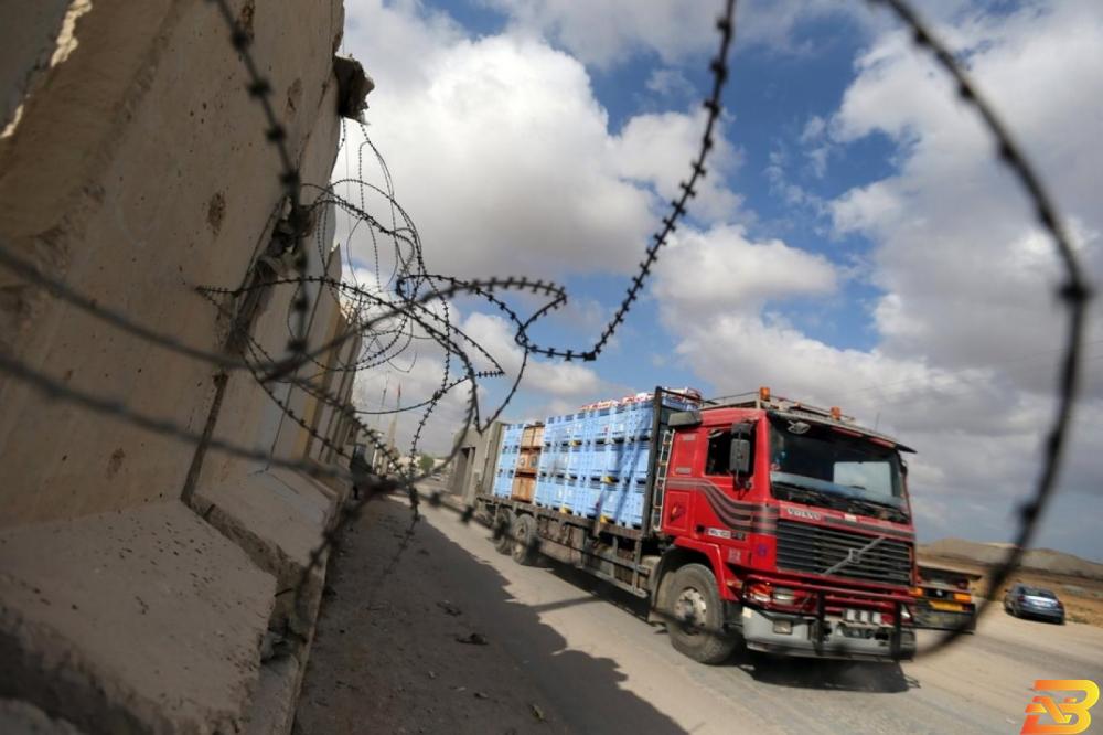 تجار غزة يلتزمون بقرار الحكومة حظر منتجات إسرائيلية