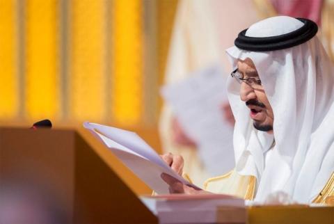 صورة من أرشيف رويترز للعاهل السعودي الملك سلمان بن عبد العزيز دول الخليج تتعهد بحزمة مساعدات للأردن حجمها 2.5 مليار دولار