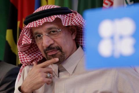 وزير الطاقة السعودي خالد الفالح خلال اجتماع لمنظمة أوبك في فيينا - أرشيف رويترز وزير الطاقة السعودي يدعو روسيا للانضمام إلى أوبك كمراقب