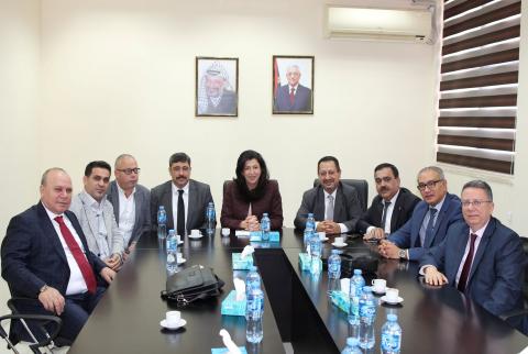 جانب من اللقاء وزيرة الاقتصاد تبحث سبل الاستثمار في فلسطين