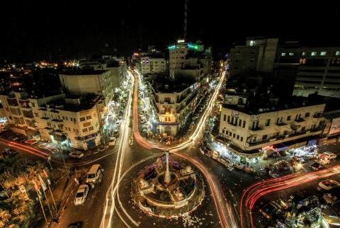 مشهد عام لدوار المنارة وسط محافظة رام الله والبيرة 24 مرشحًا يتنافسون غدًا على مقاعد غرفة تجارة وصناعة محافظة رام الله والبيرة