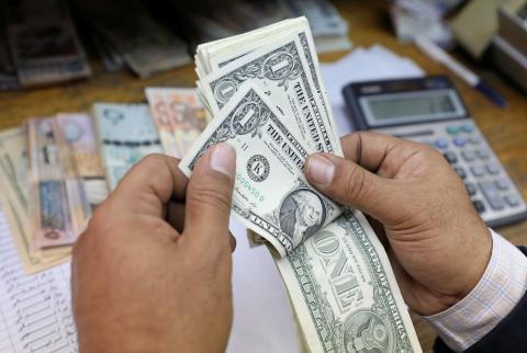 مصر ترفع سعر صرف الدولار في ميزانية 2018-2019