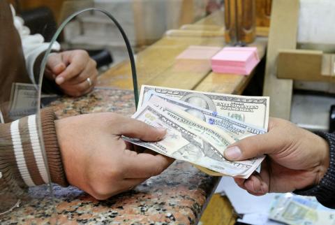 صورة توضيحية-أرشيف رويترز 399 مليون دولار أميركي عجز الحساب الجاري في الربع الرابع 2018