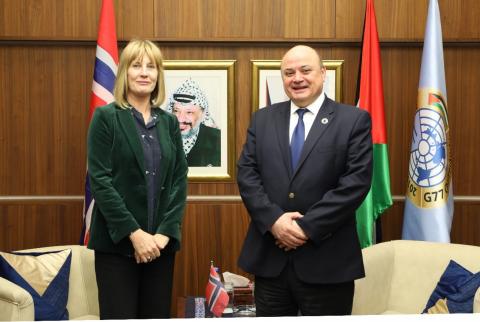 محافظ سلطة النقد يلتقي ممثل مملكة النرويج لدى فلسطين