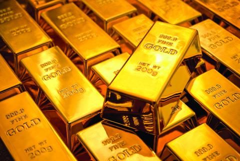 سبائك ذهب-أرشيف وكالات الاقتصاد: انخفاض كميات الذهب بنسبة 26% الشهر الماضي