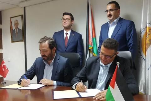 شركة كهرباء القدس توقّع اتفاقية مع شركة تركية