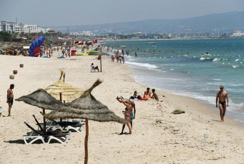 وزير السياحة التونسي: توماس كوك مدينة بمبلغ 60 مليون يورو لفنادق تونسية