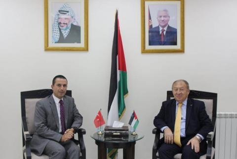 فلسطين وتركيا تبحثان زيادة حجم التبادل التجاري