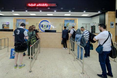 مسافرون على استراحة أريحا-أرشيفية تعديل ساعات العمل على معبر الكرامة الثلاثاء والأربعاء المقبلين
