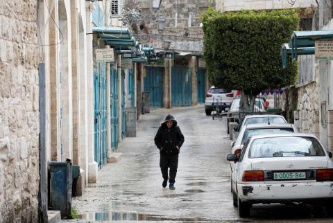 شوارع بيت لحم وساحة المهد تبدو خالية من المركبات والمارة-تصوير رويترز ’الكورونا’ تحوّل بيت لحم إلى ’مدينة أشباح’