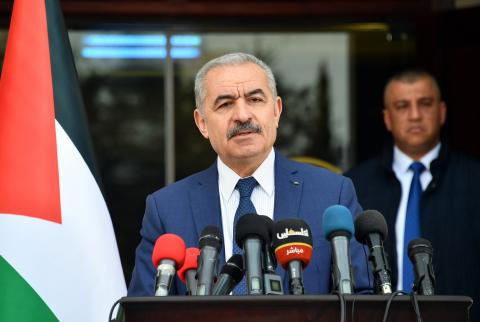 رئيس الوزراء محمد اشتية رسميا-تسهيلات جديدة في طريق العودة للحياة الطبيعية