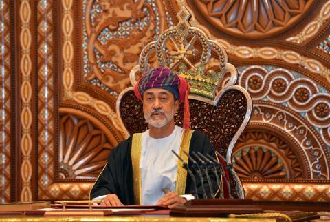 سلطنة عمان تعين وزيرا للخارجية وآخر للمالية