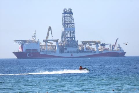 تركيا تكتشف كميات كبيرة من الغاز في البحر الأسود