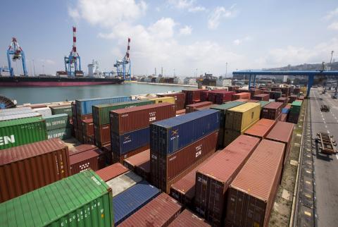 موانئ دبي العالمية ستشارك شركة إسرائيلية في تقديم عرض بشأن ميناء حيفا