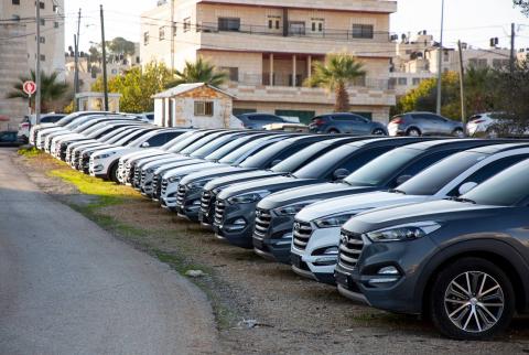 اتحاد مستوردي السيارات يطالب وزارة المالية بتخفيض القيم الجمركية