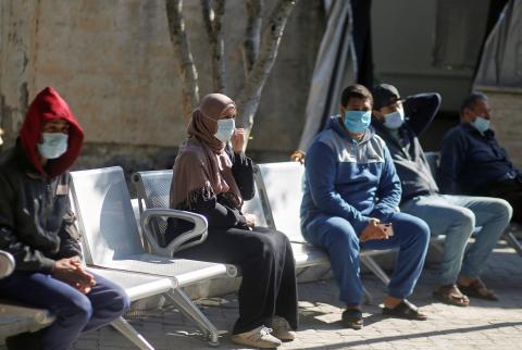 حصيلة الوفيات بفيروس كورونا في فلسطين تتجاوز الـ1300
