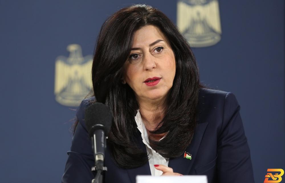 وزيرة الاقتصاد الوطني عبير عودة-أرشيف وفا عودة تؤكد اهمية مشاركة فلسطين بالمعارض التجارية الاقليمية والدولية