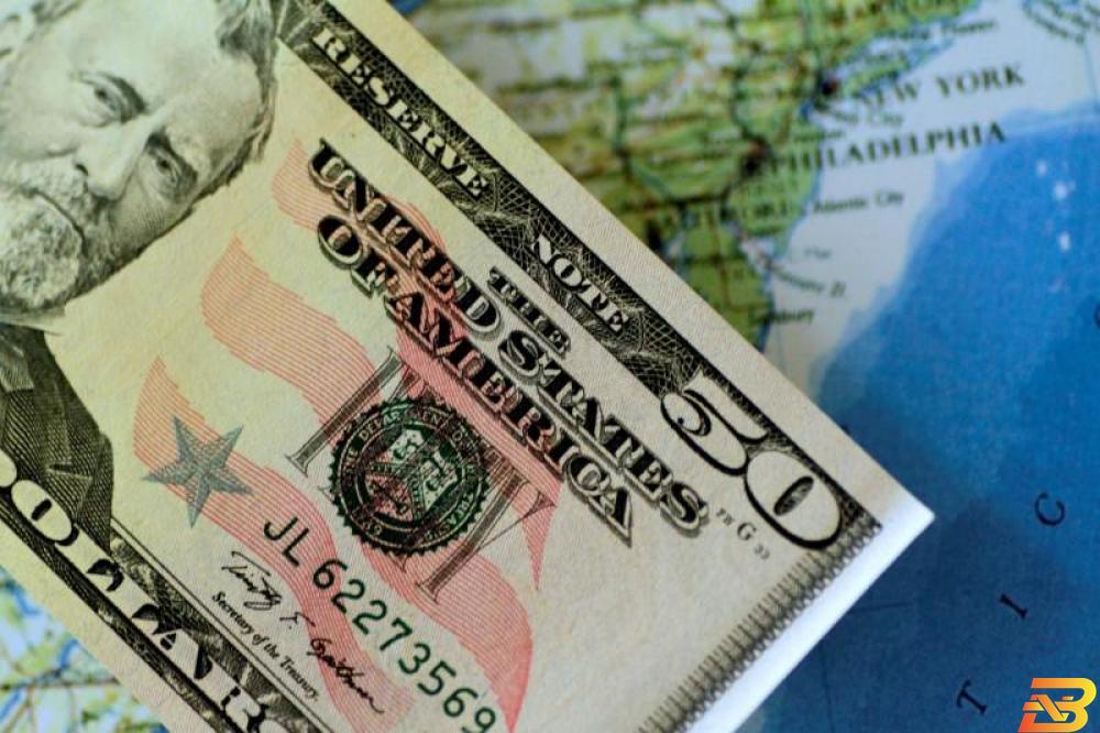 الدولار يصعد مع تلاشي أثر انفراجة اتفاق التجارة بين أمريكا والمكسيك