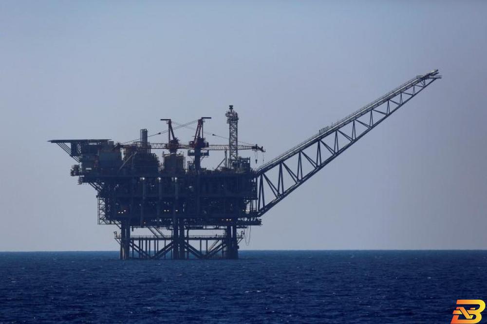 منصة غاز إسرائيلية في البحر الأبيض المتوسط-أرشيف رويترز مصر ستبدأ استقبال الغاز الإسرائيلي في آذار القادم