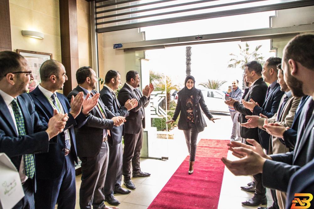 جانب من الفعالية ممّر شرفي تكريماً لموظفات بنك القدس في شهر المرأة