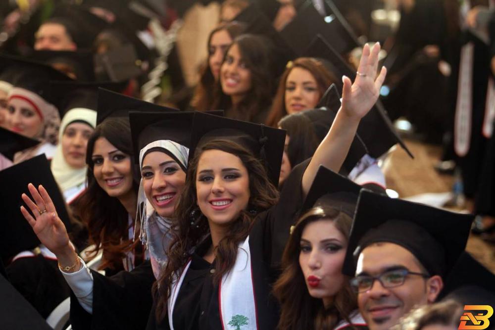 بطاقات تخريج لجامعة بيرزيت معروضة للبيع!