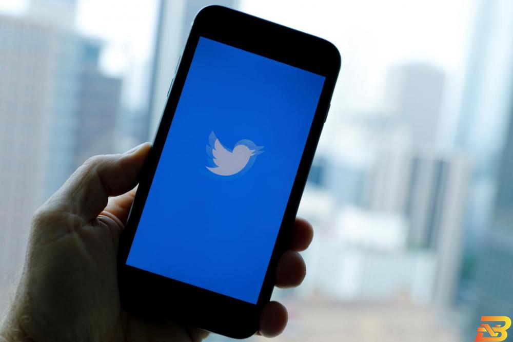 عودة خدمات تويتر بعد عطل عالمي أثر على آلاف المستخدمين