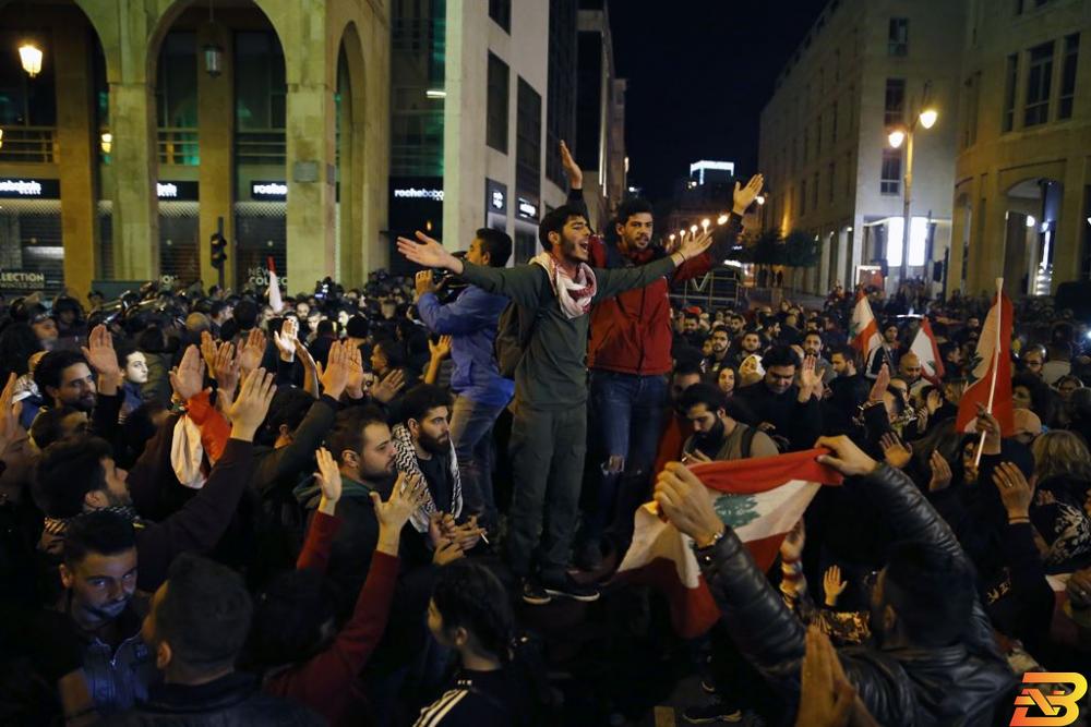 وزير: لبنان يخسر 70-80 مليون دولار يوميا بسبب الأزمة