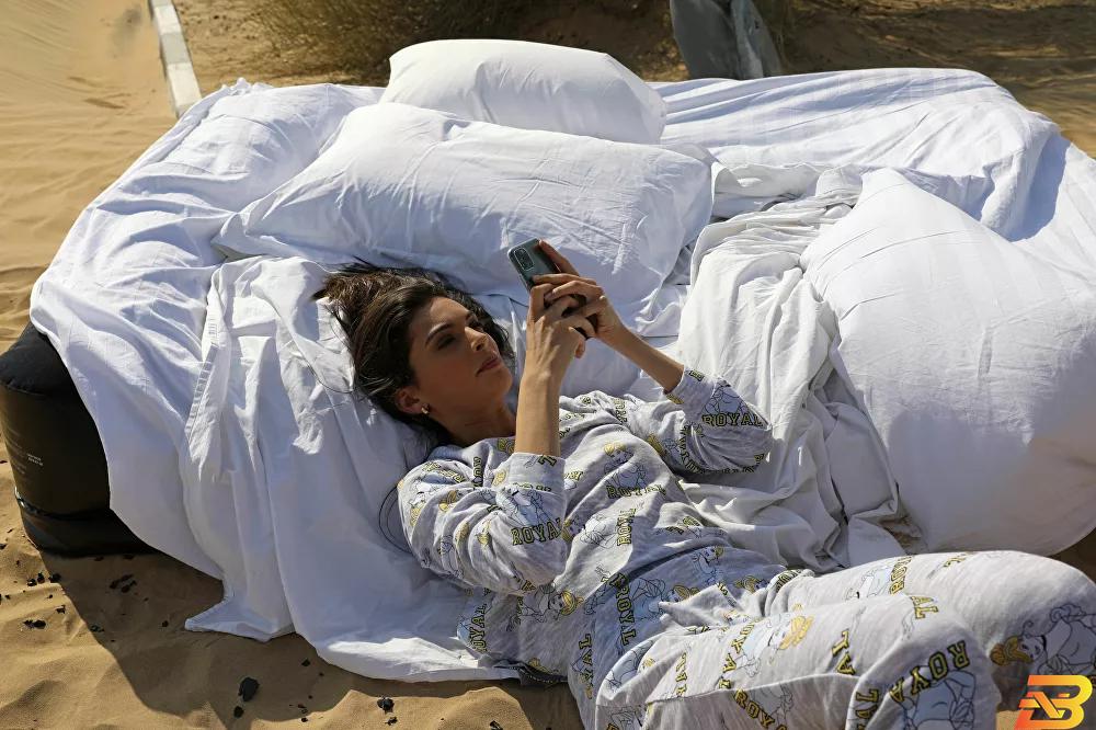شركة إسرائيلية تصور إعلانا لملابس نوم في دبي 