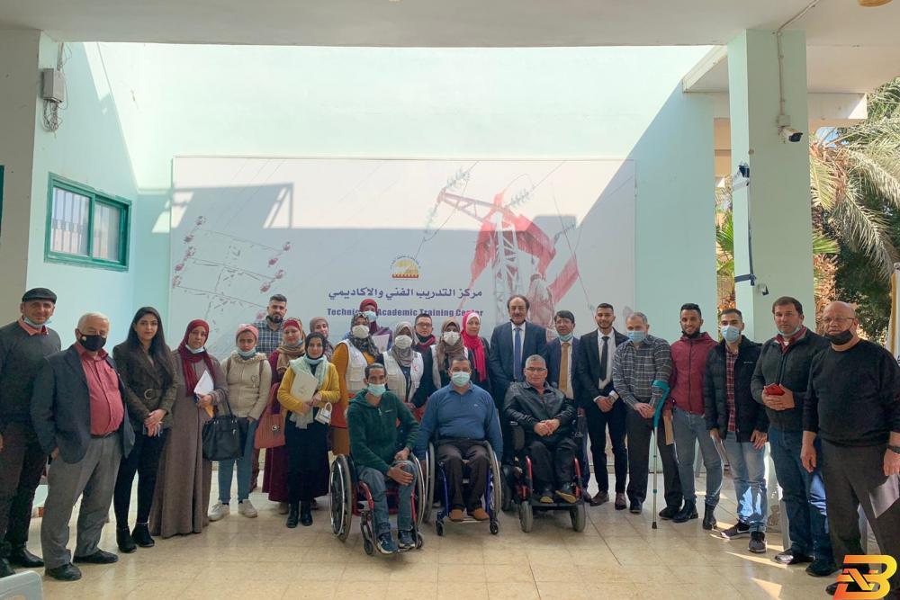 الحاضنة الفلسطينية تعقد ورشة حول التحديات التي تواجه ذوي الإعاقة